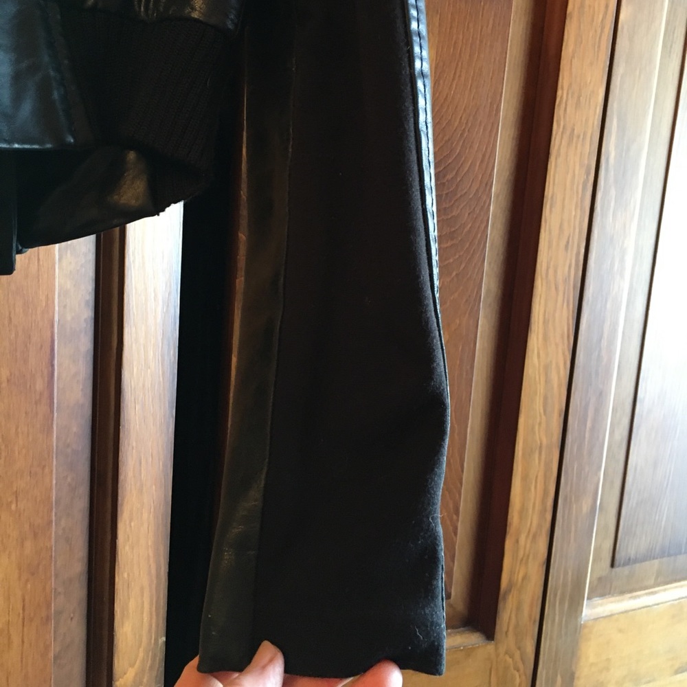 BCBG Black Leather Bomber Jacket with Sherpa Shearling Collar small - Picture 14 of 14